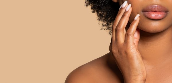 5 astuces incontournables pour des lèvres et des mains impeccables